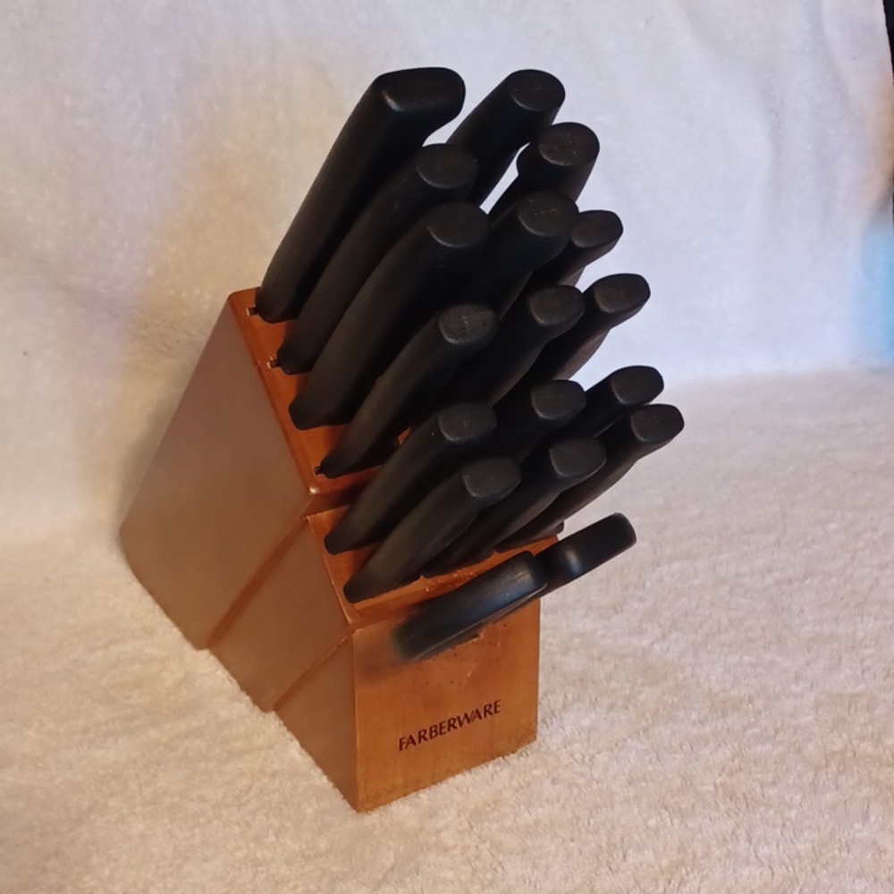 Farberware knife set 17 pc. Set vintage Cutlery kitchen knife set